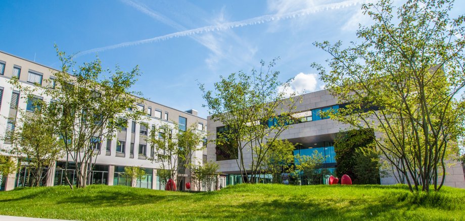 Renate-Wertheim-Platz; Mediathek Renate-Wertheim-Platz; Mediathek