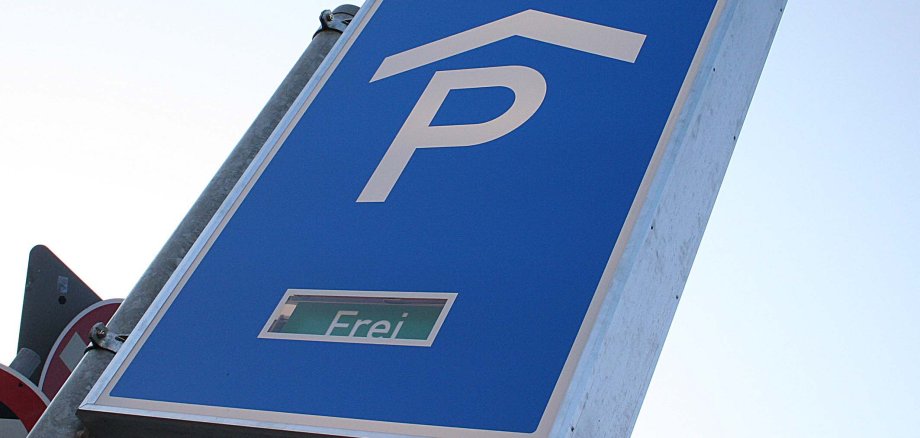 Parkhausschild